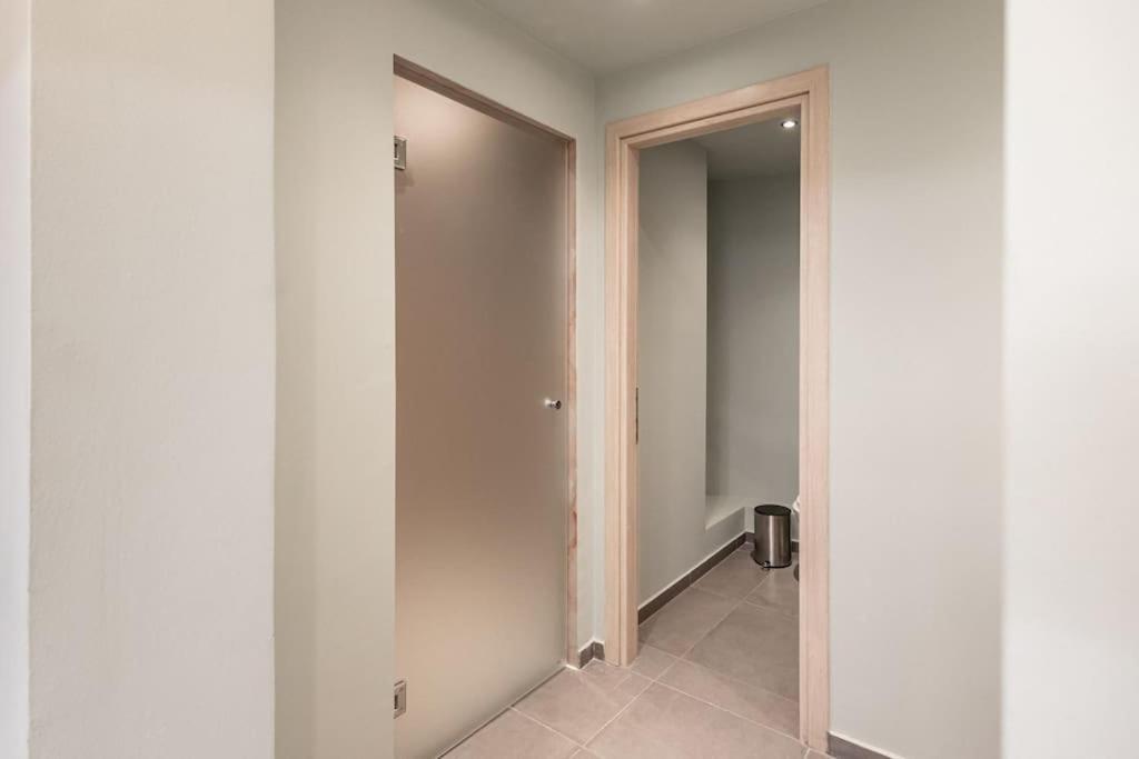 Smaragdi Luxury Jacuzzi Apartment Noho Premium Living Athen Exterior foto