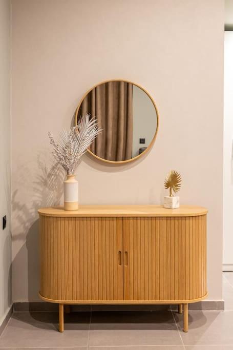 Smaragdi Luxury Jacuzzi Apartment Noho Premium Living Athen Exterior foto